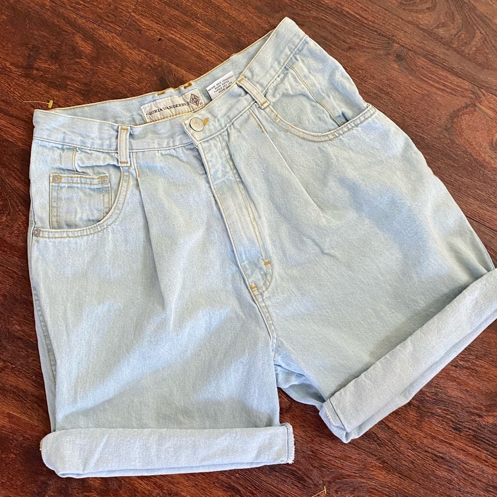 Vintage 90s Mom Shorts Light Wash
